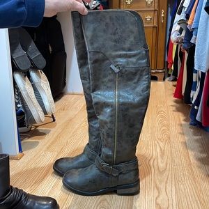 Restricted Tall Zip Dress Fashion Boots size 6